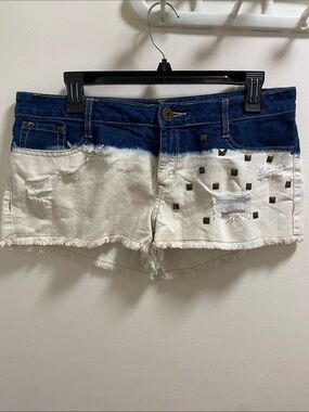 Refresh Two-Tone Studded Dip-Dye Jean Shorts - Blue and Cream
